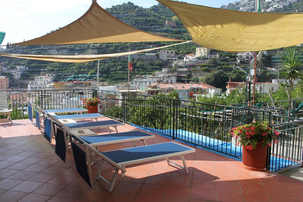 Eden Holiday Minori Exteriér fotografie